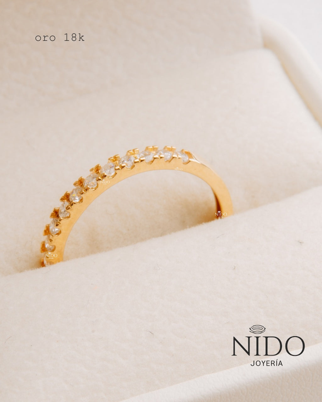 Anillo medio liso talla 7,25 peso 1,69 gramos