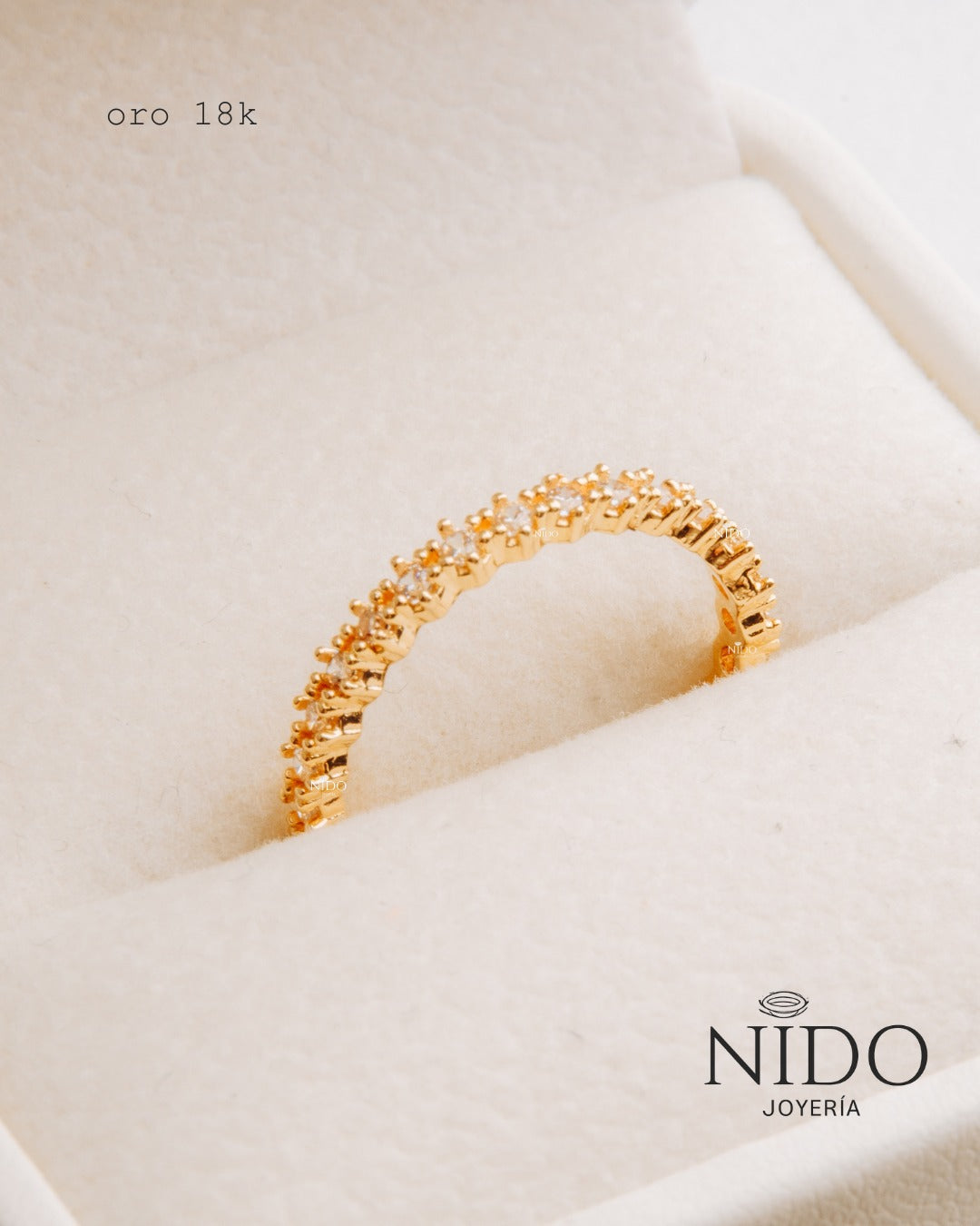 Anillo completo circones talla 5,25 peso 1,69 gramos