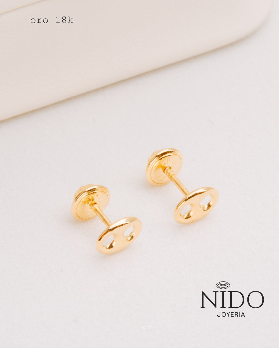 Topo Gucci No.3 peso 0,58 gramos 18k