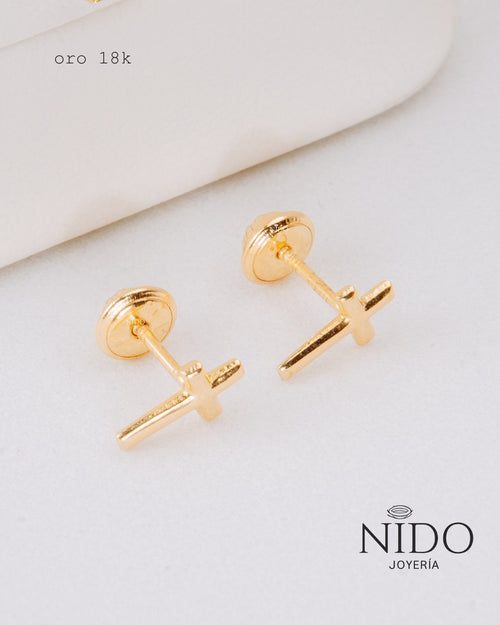 Topo Cruz mediano peso 0,54 gramos 18k